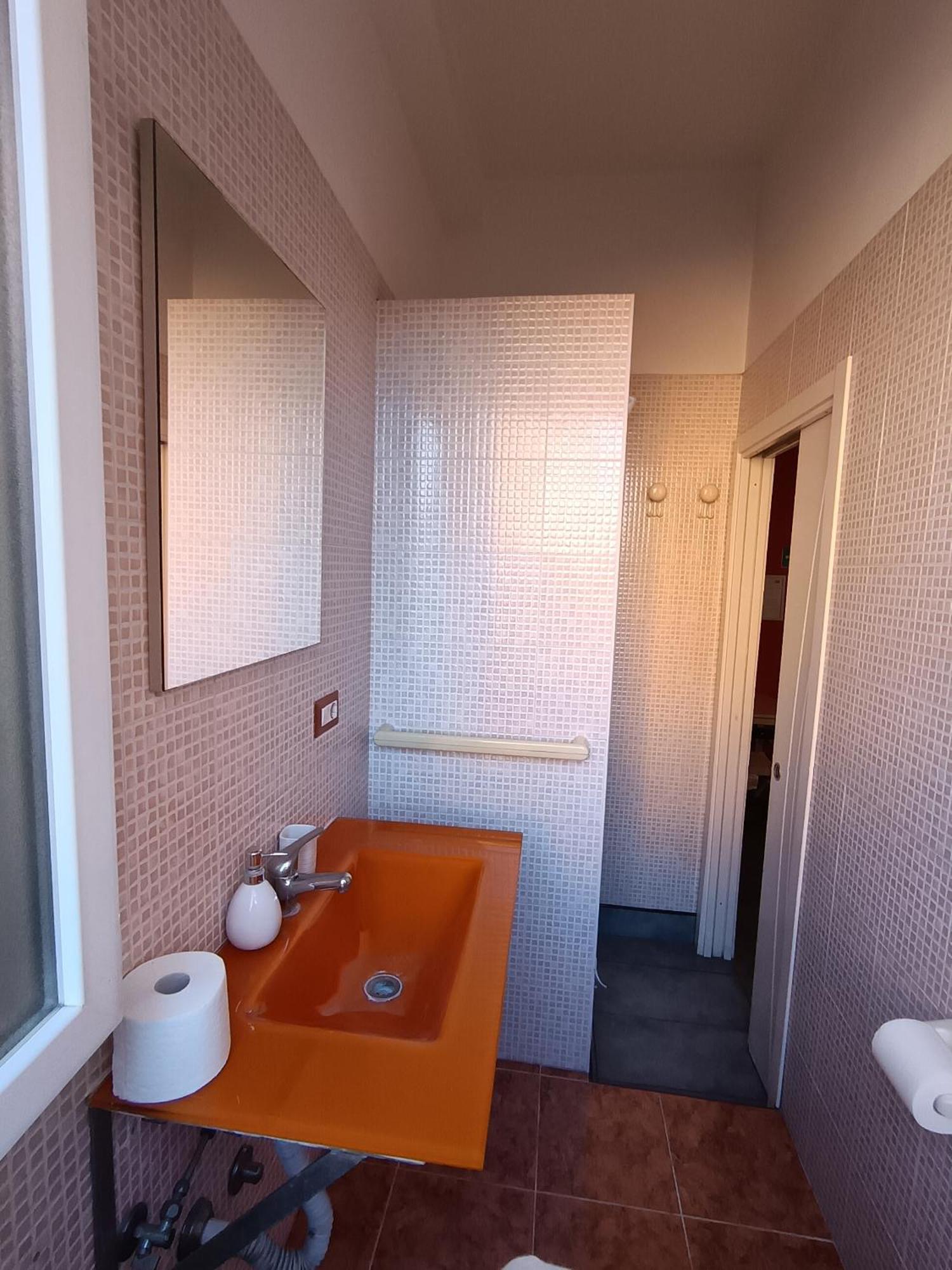 Adriatic Room 50 M Dalla Stazione Ferroviaria Di Ciampino E Dalla Navetta Aeroportuale Екстер'єр фото