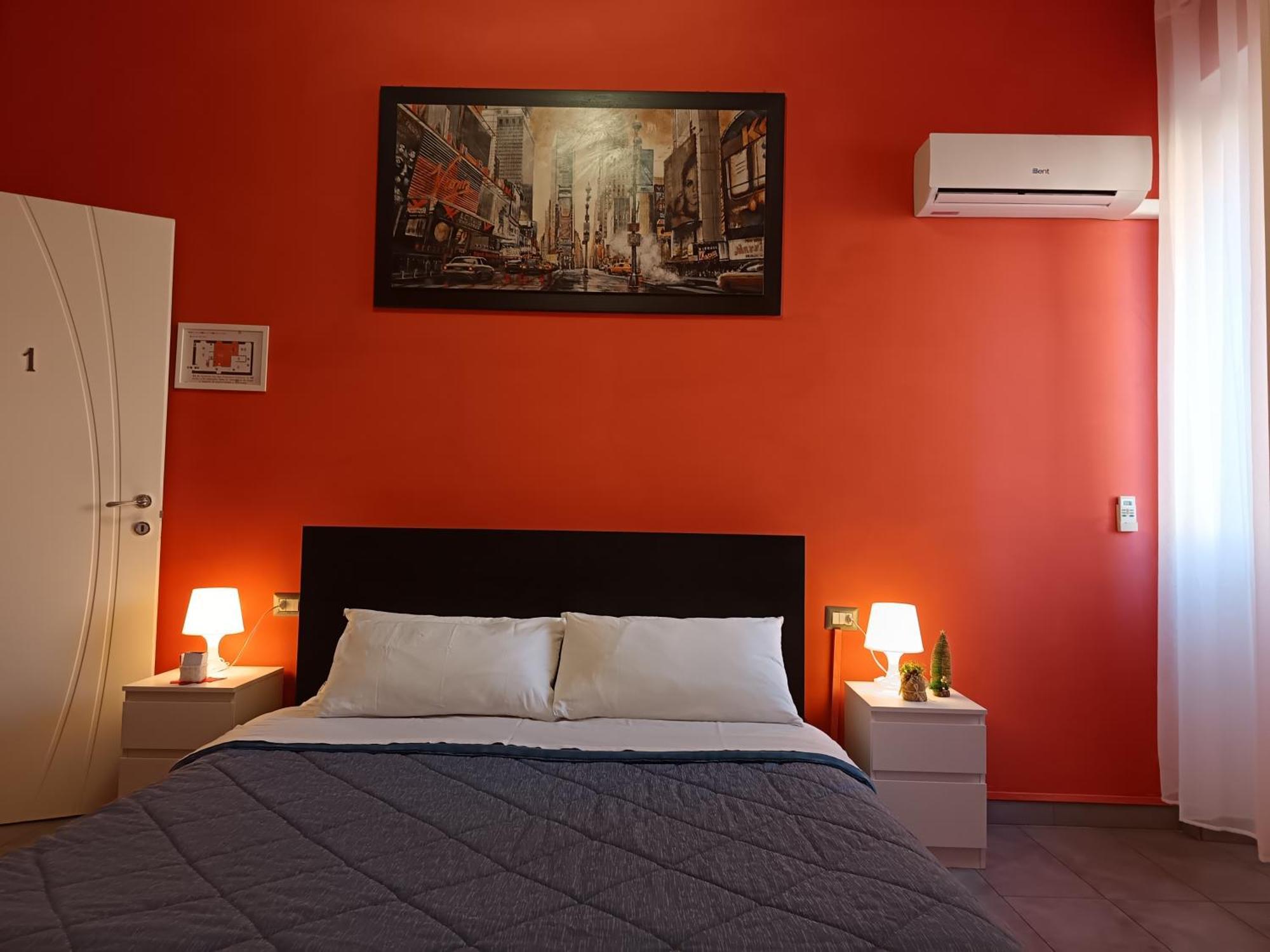 Adriatic Room 50 M Dalla Stazione Ferroviaria Di Ciampino E Dalla Navetta Aeroportuale Екстер'єр фото